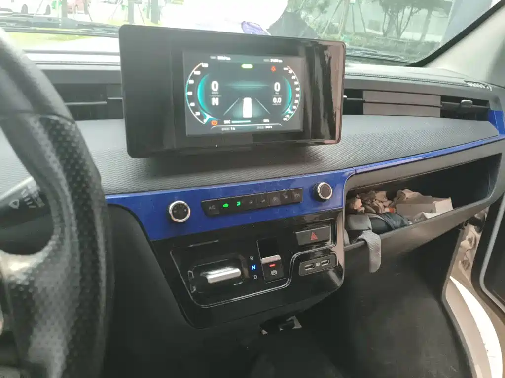 Dongfeng EM27 — миниатюра 6