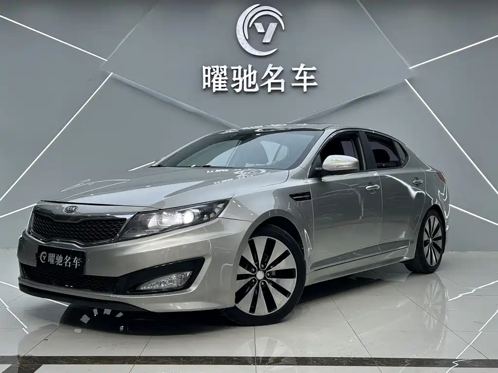 Kia K5 2011