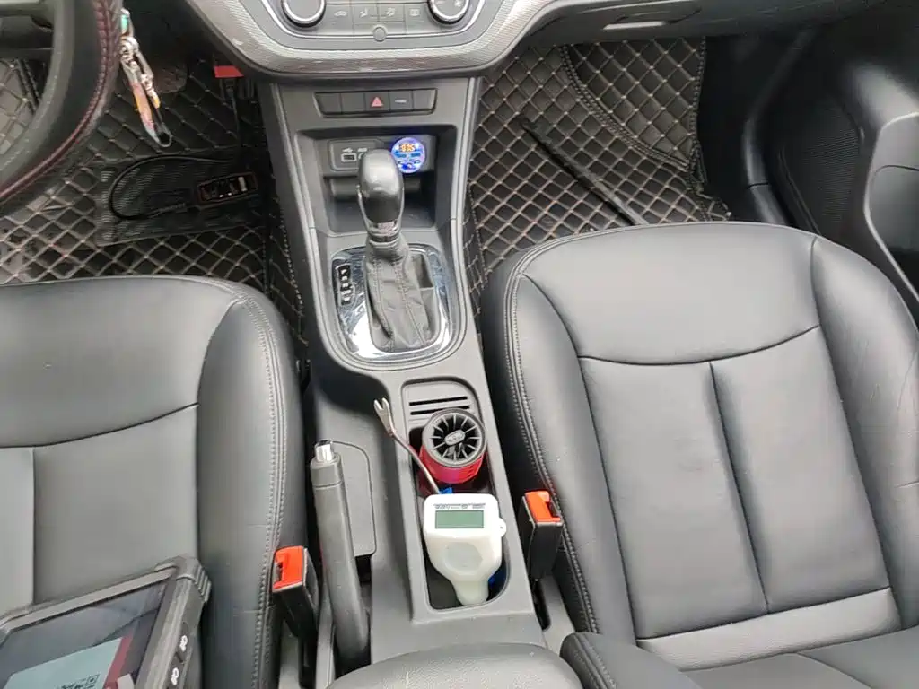 Roewe 360 — миниатюра 14