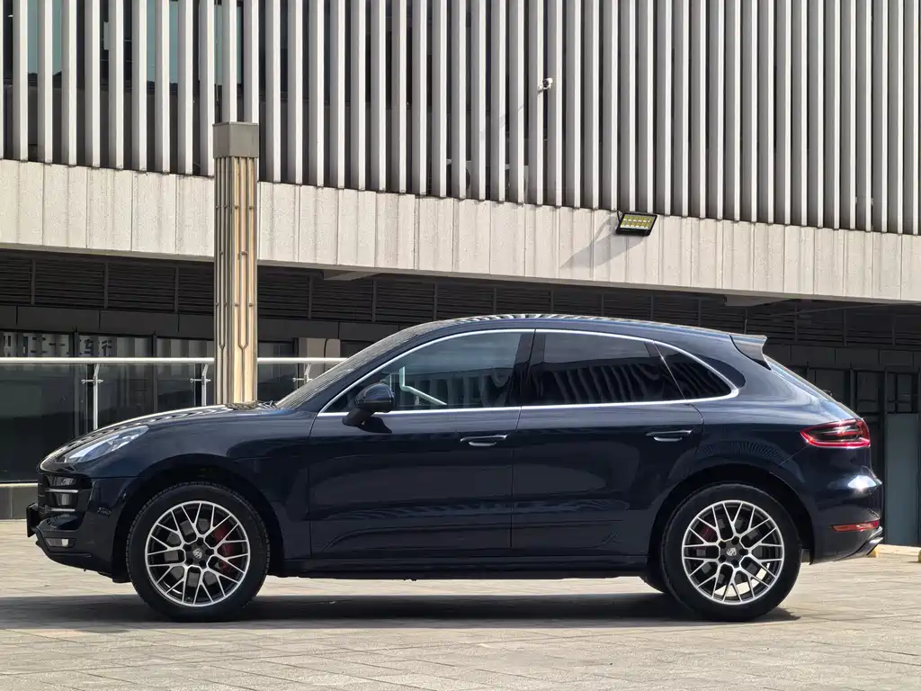 Porsche Macan 2017 Macan Turbo 3.6T