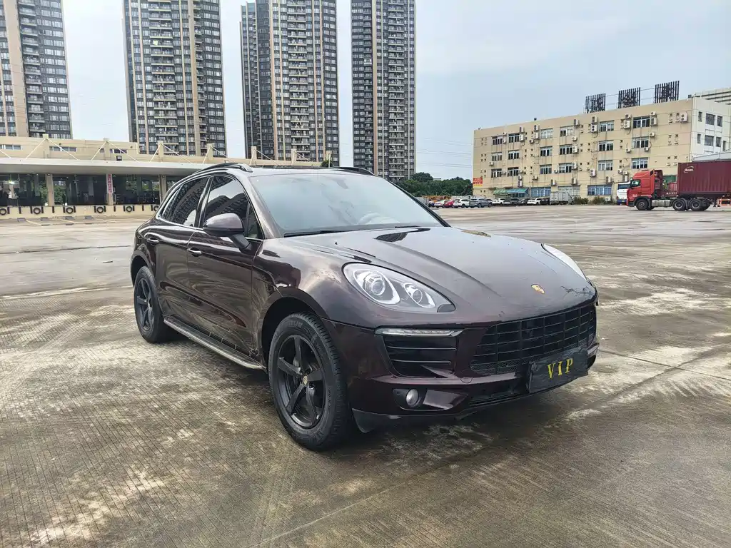 Porsche Macan — миниатюра 3