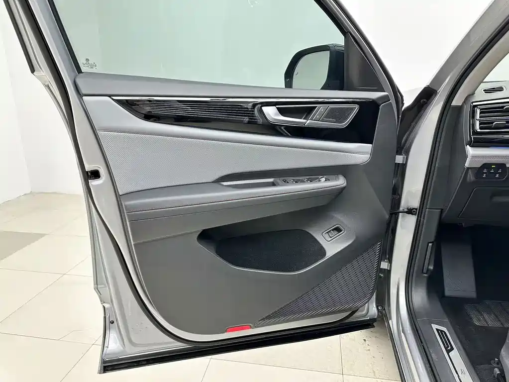 Volkswagen Teramont — миниатюра 4