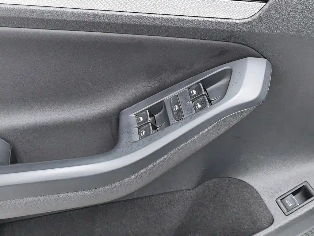 Volkswagen Sagitar — миниатюра 9