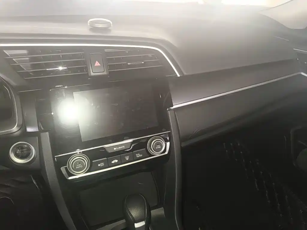 Honda Civic — миниатюра 13
