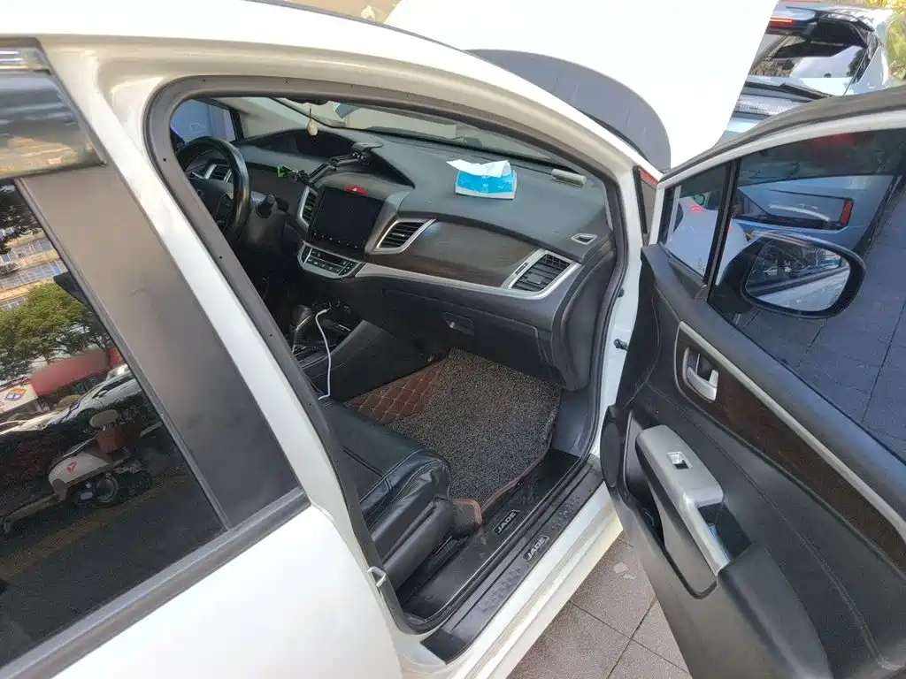 Honda Jade — миниатюра 18