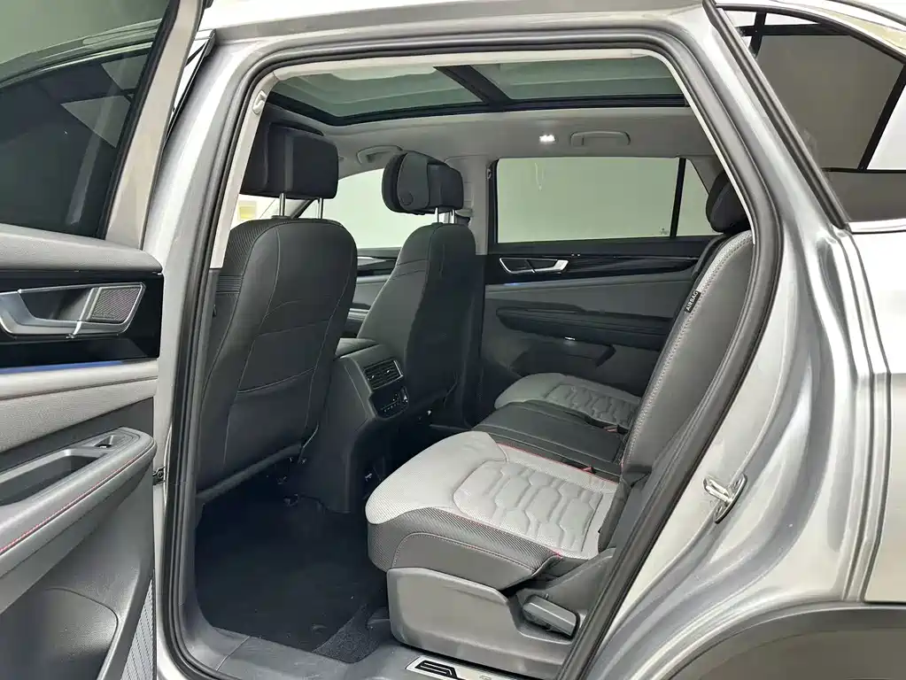 Volkswagen Teramont — миниатюра 5