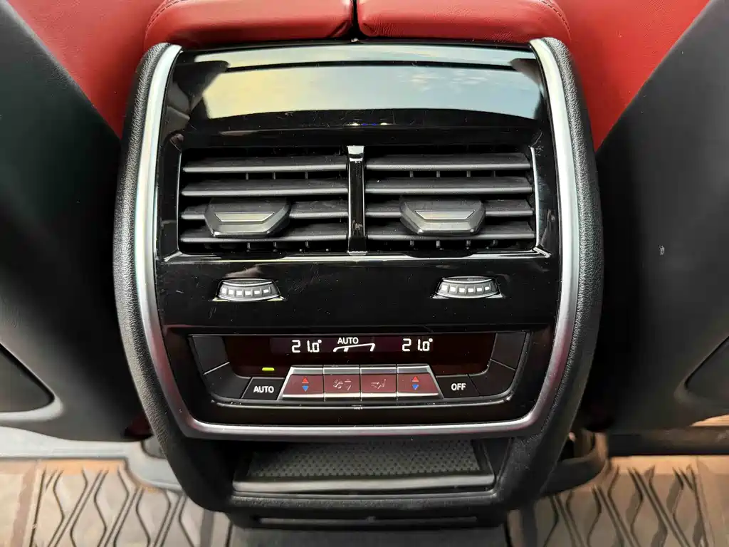 BMW X6 M — миниатюра 18