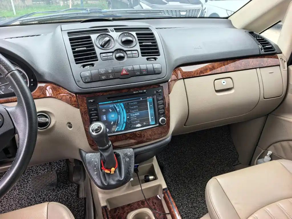 Mercedes-Benz Viano — миниатюра 14