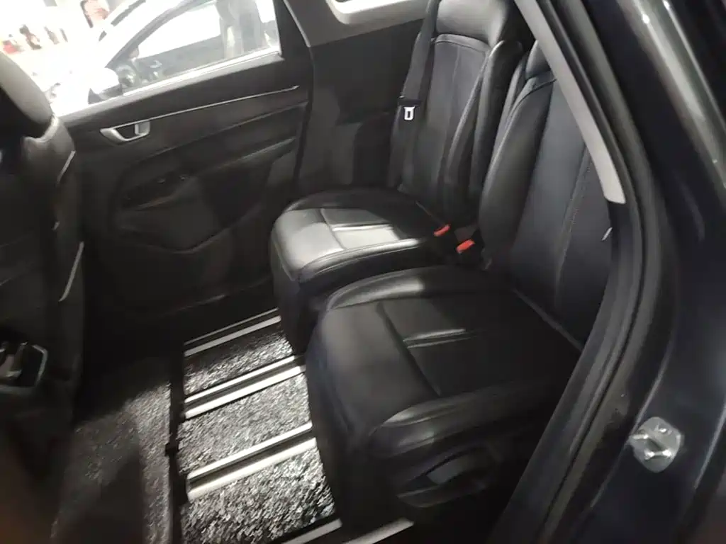 Wuling Victory — миниатюра 17