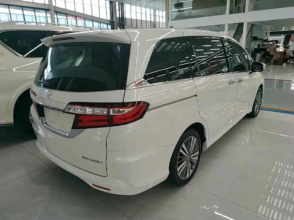 Honda Odyssey — миниатюра 7