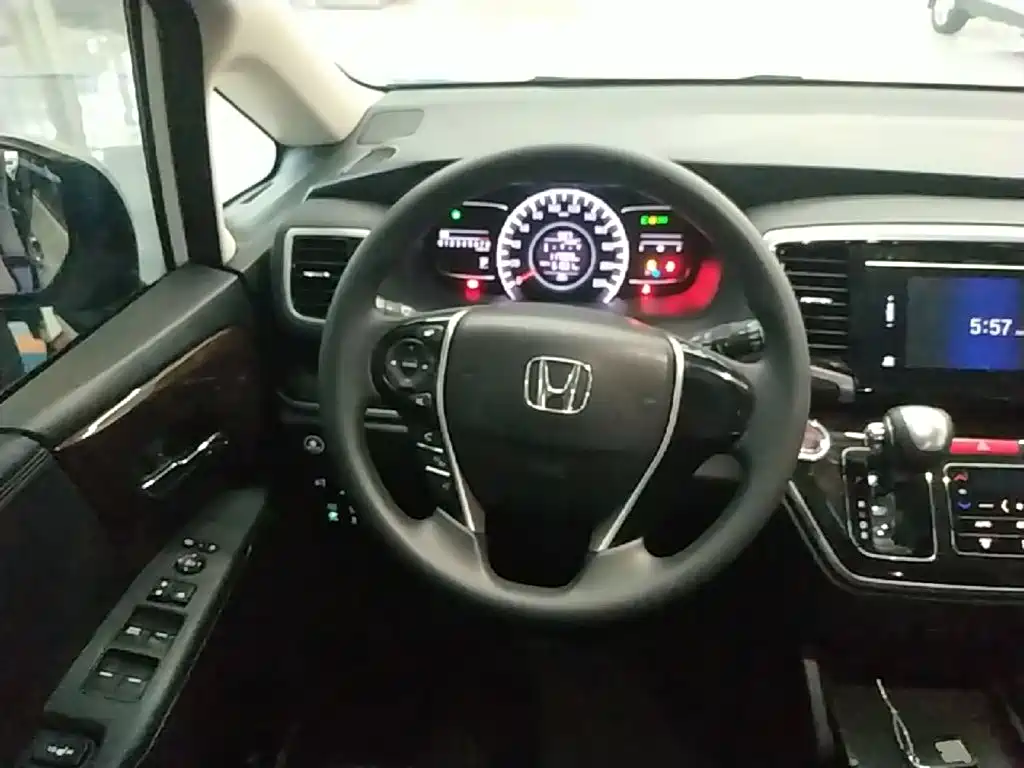 Honda Odyssey — миниатюра 11