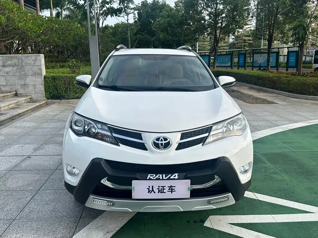 Toyota RAV4 — миниатюра 2