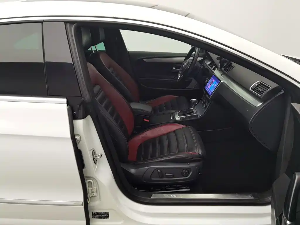 Volkswagen CC — миниатюра 23