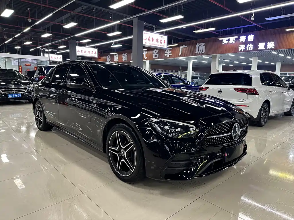 MERCEDES-BENZ E CLASS