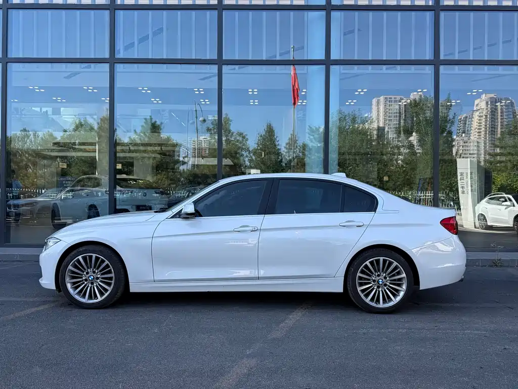 BMW 3 Series — миниатюра 3