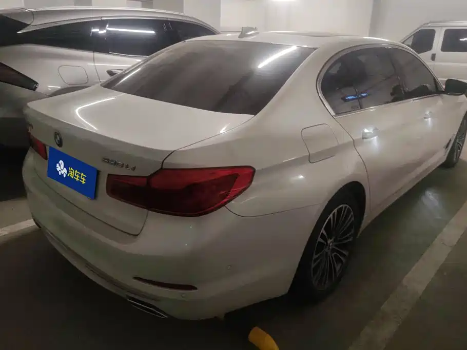 BMW 5 Series — миниатюра 3