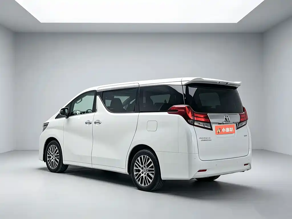 Toyota Alphard — миниатюра 6