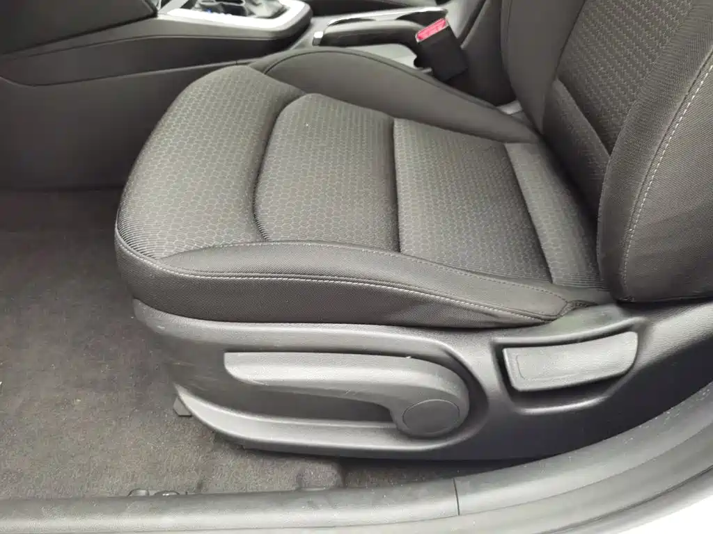 Hyundai Elantra — миниатюра 20