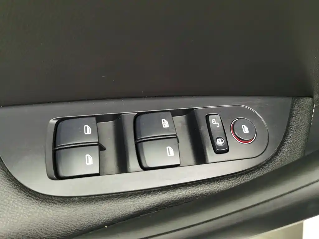 BYD Song — миниатюра 9