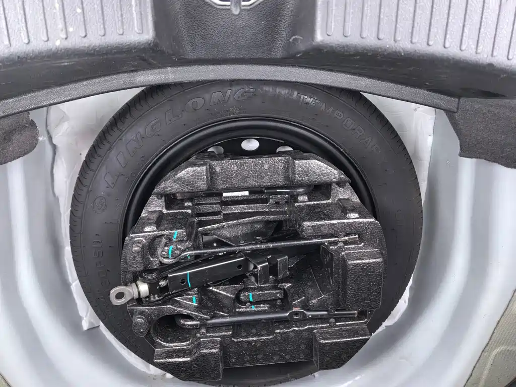 GEELY AUTOMOBILE EMGRAND