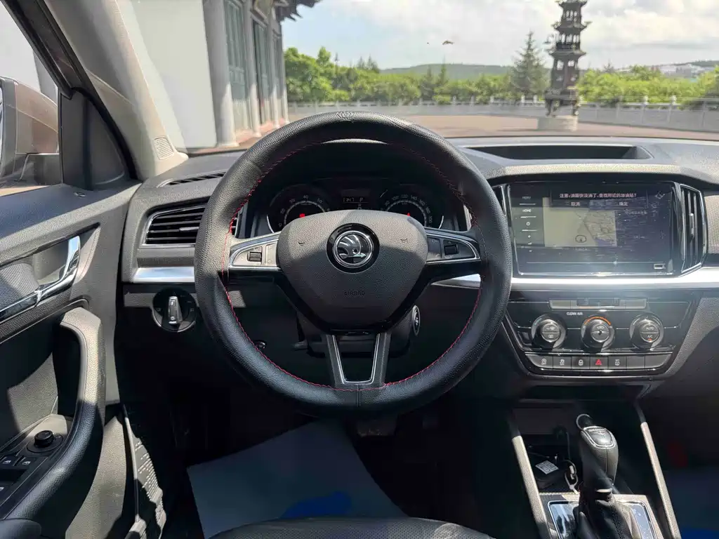 Skoda Kamiq 1.5L Auto Comfort Enjoy Edition, фото 17