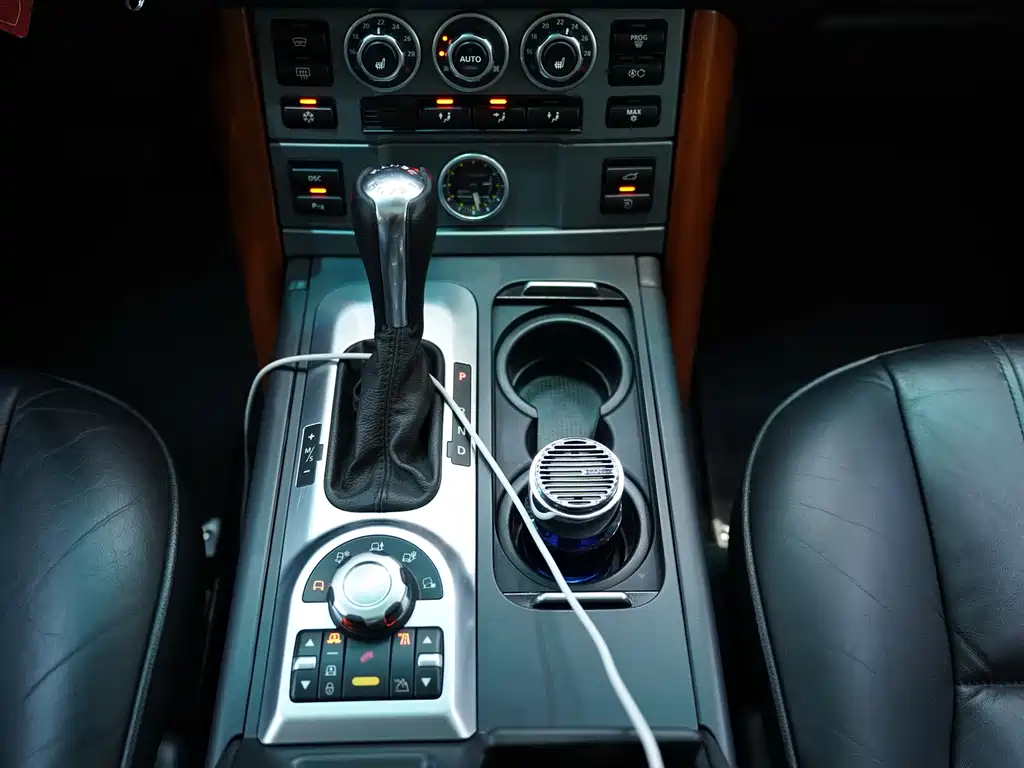 Land Rover Range Rover — миниатюра 15