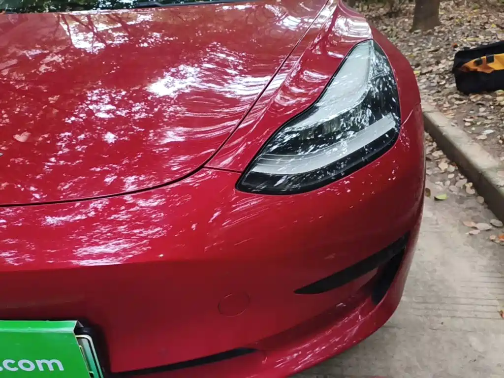 Tesla Model 3 — миниатюра 24