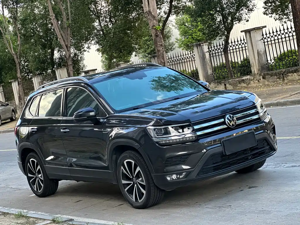 Volkswagen Tharu — миниатюра 3