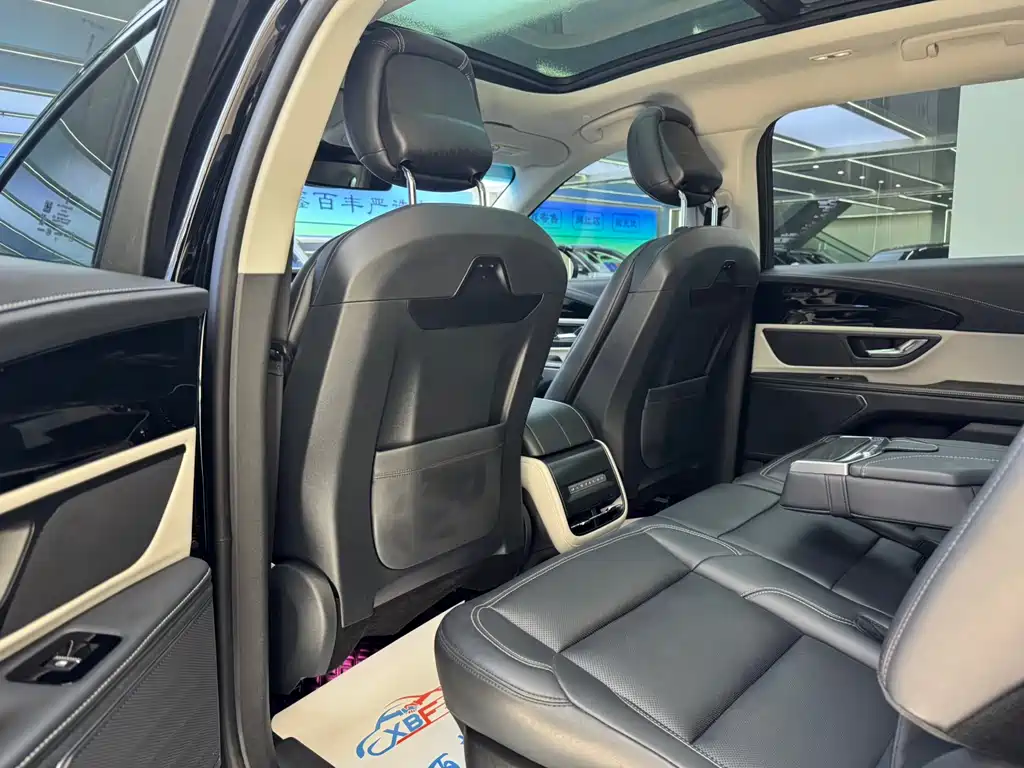 Lincoln Nautilus 2.0T 4WD Premium Edition, фото 10