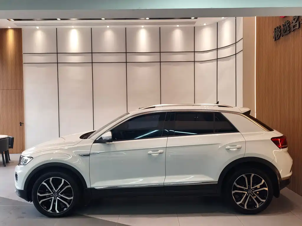 VOLKSWAGEN T ROC EXPLORING SONGS