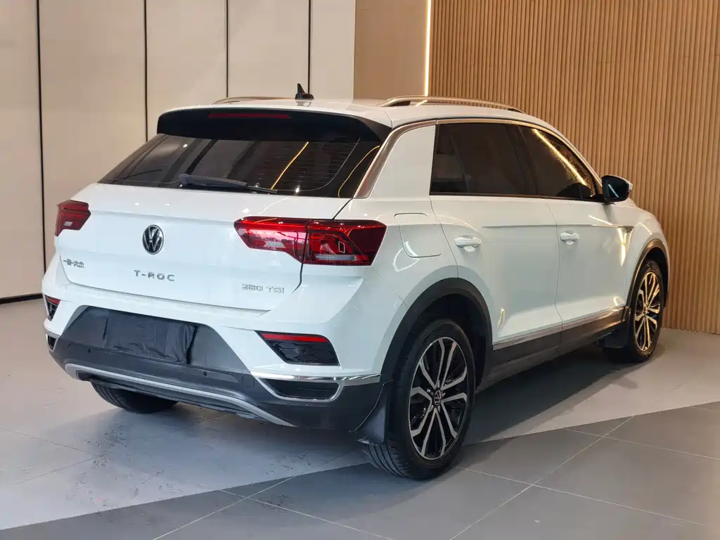VOLKSWAGEN T ROC EXPLORING SONGS