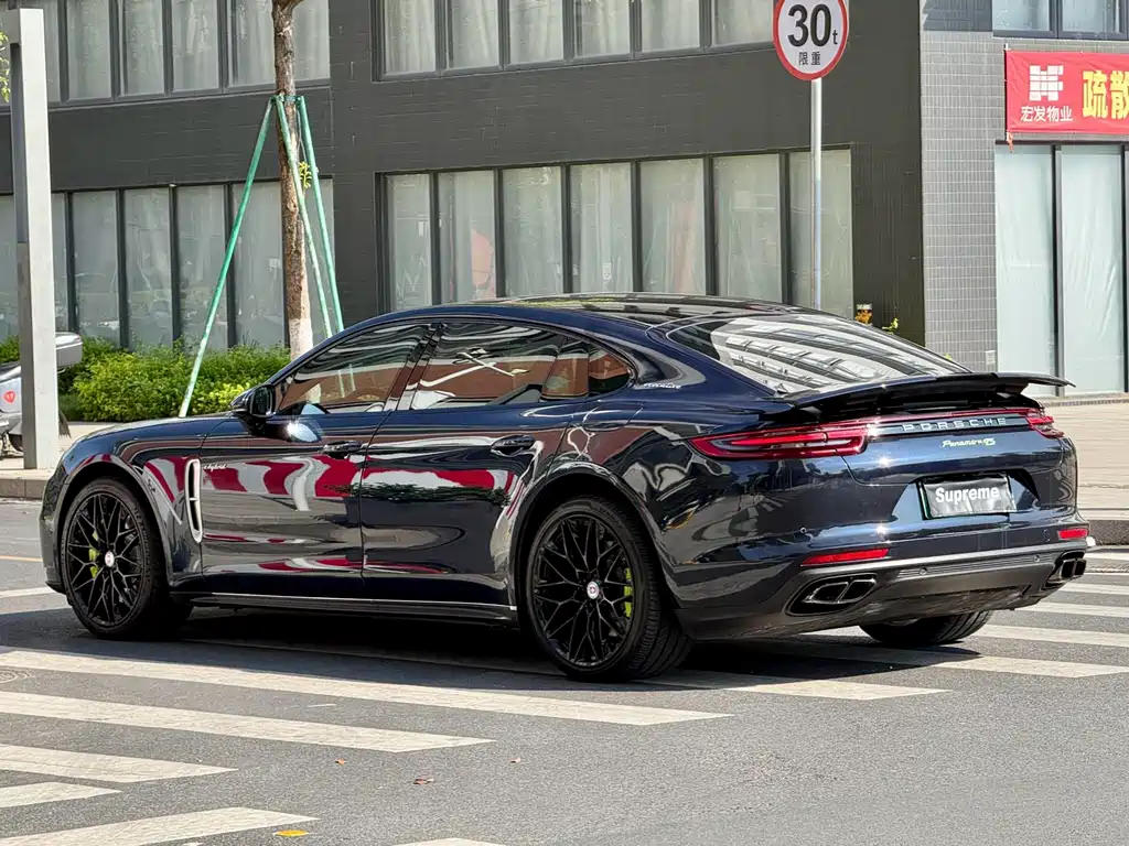 Porsche Panamera Hybrid — миниатюра 8