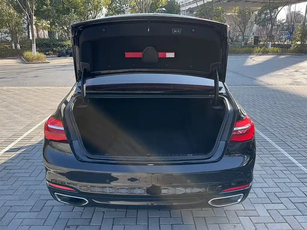BMW 7 Series 7 2016 730Li Lead