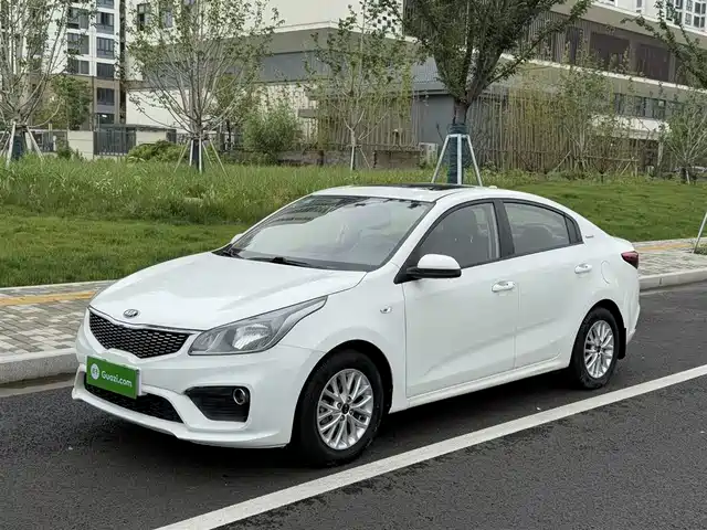 KIA  K2 2018