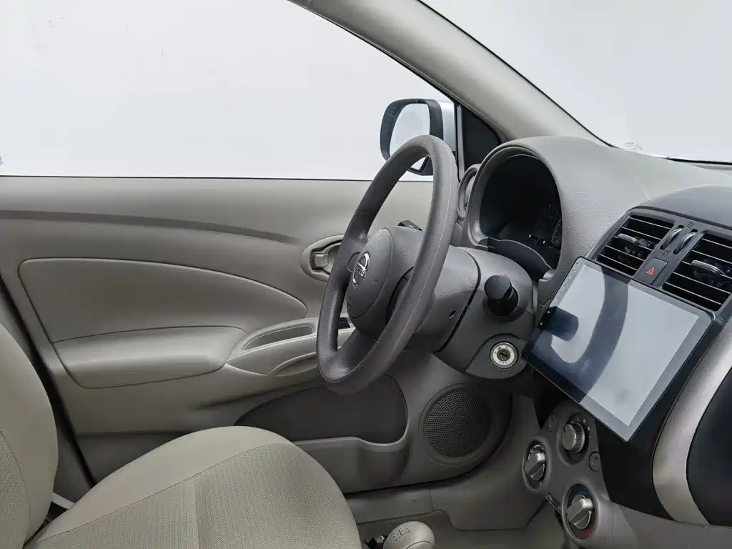 Nissan Sunny — миниатюра 22