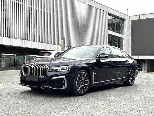 BMW 7 SERIES