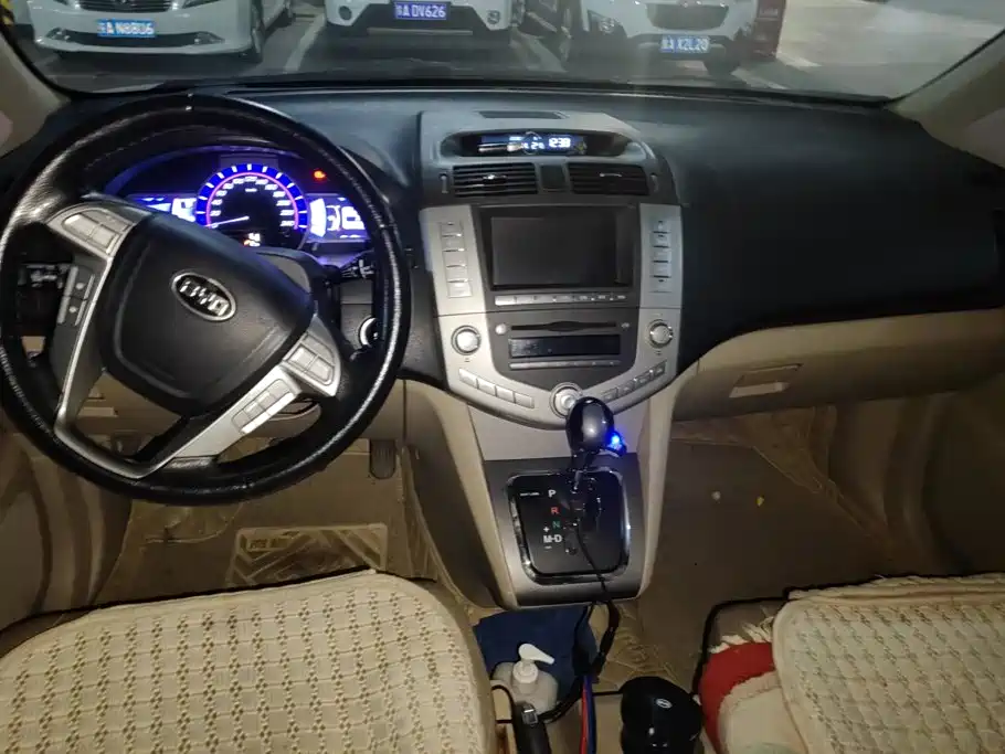 BYD S6 — миниатюра 12