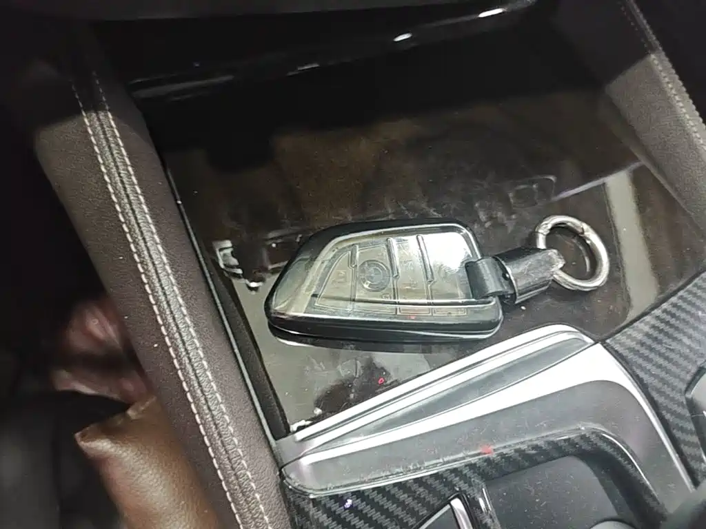 BMW 5 Series — миниатюра 9