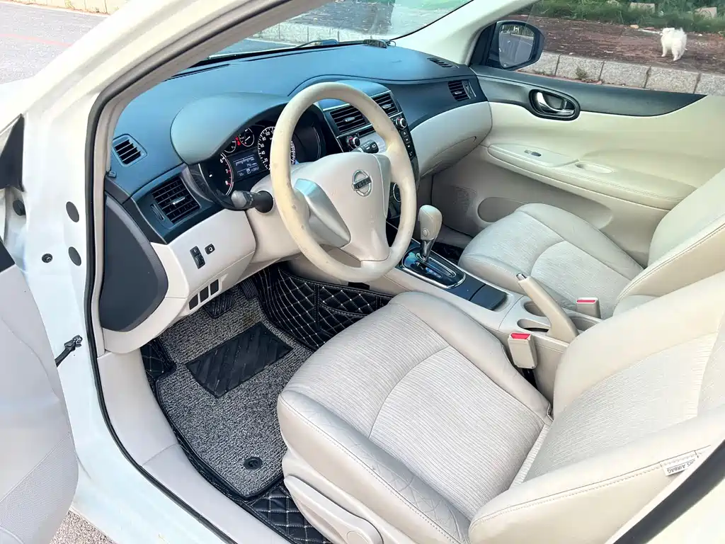 Nissan Tiida — миниатюра 8