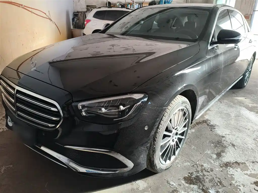 Mercedes-Benz E-Class 2023