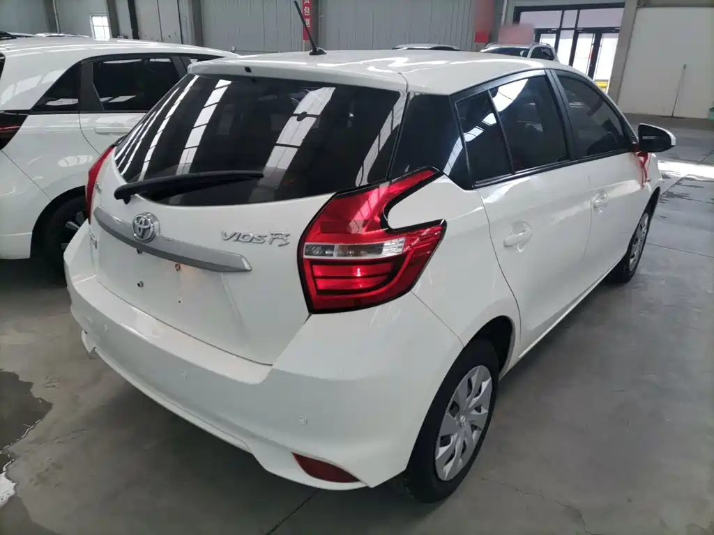 Toyota Vios FS — миниатюра 7