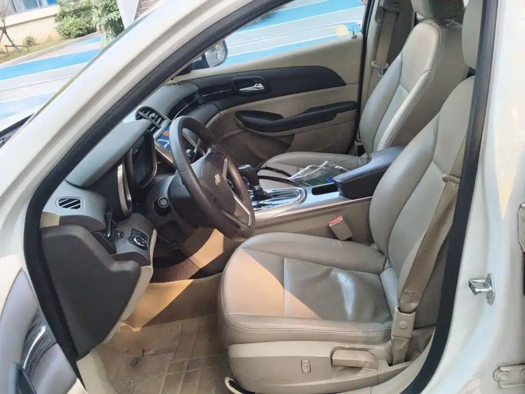 Chevrolet Malibu — миниатюра 12