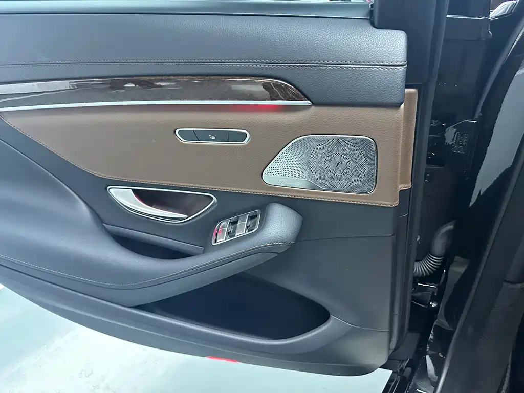 MERCEDES-BENZ S CLASS