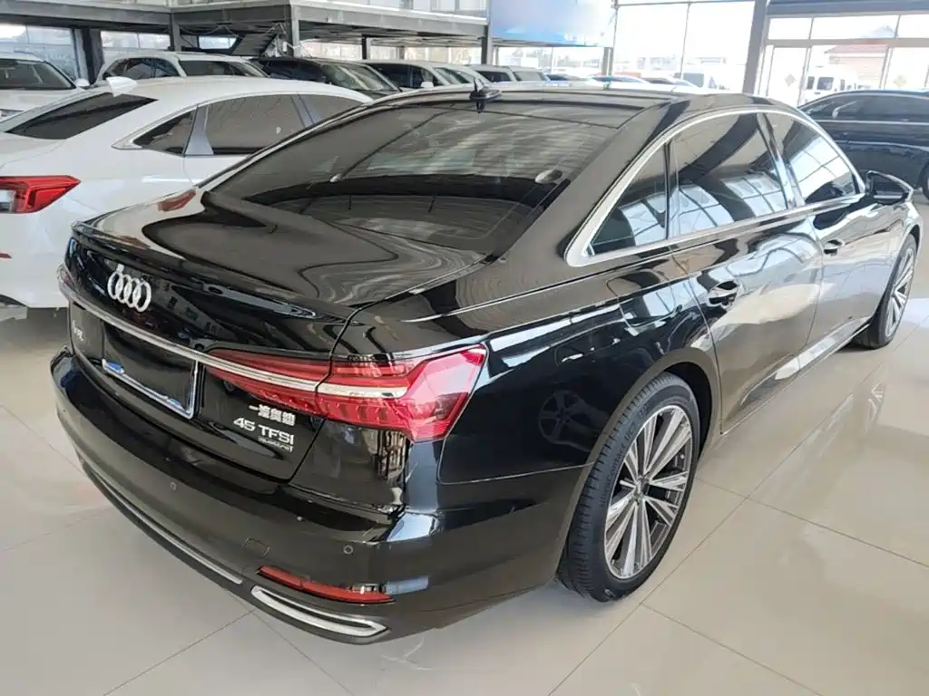 Audi A6L — миниатюра 7
