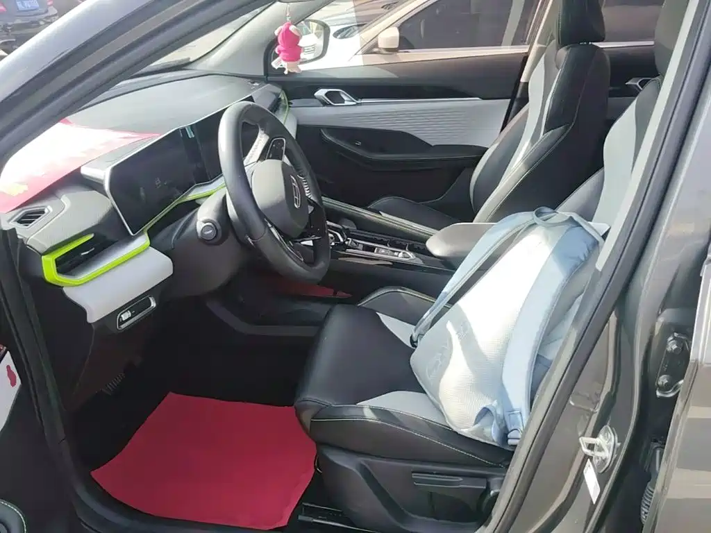 Geely Binyue — миниатюра 11