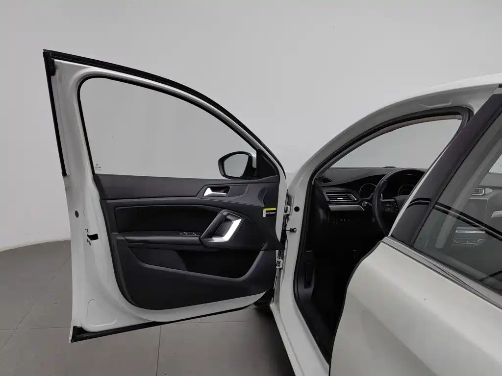 Peugeot 408 — миниатюра 8
