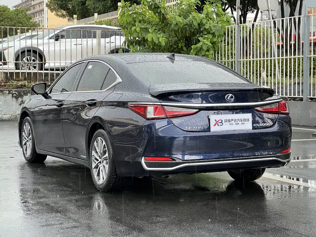 Lexus ES — миниатюра 25