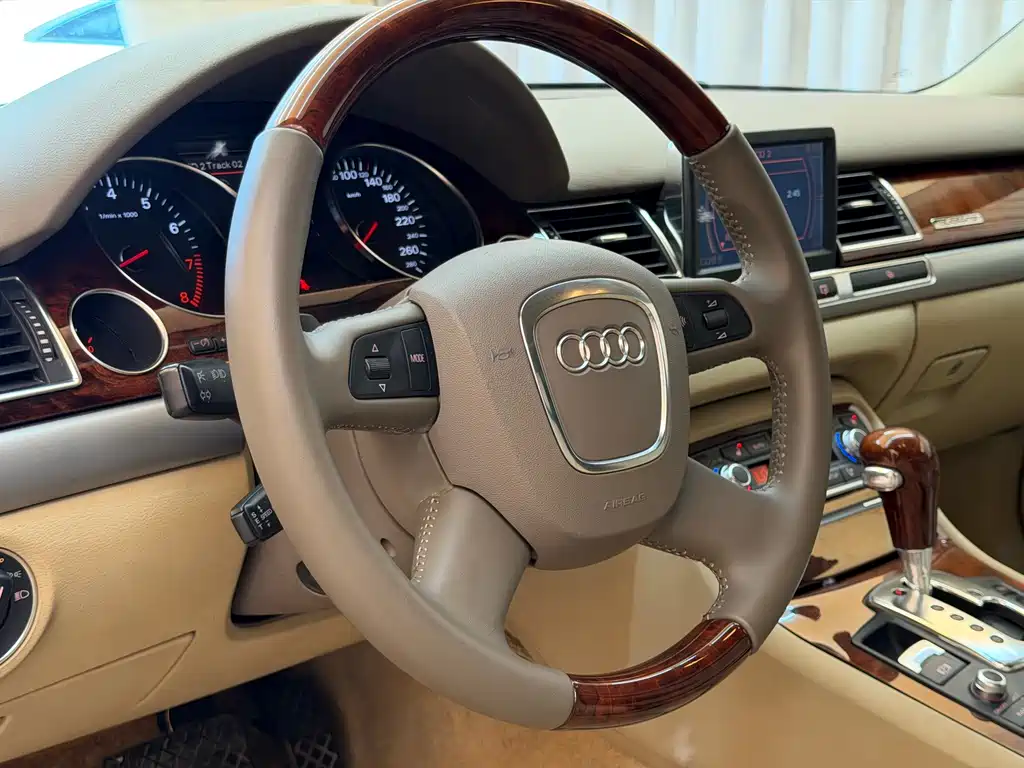 Audi A8 2007 A8L 4.2 FSI quattro Luxury