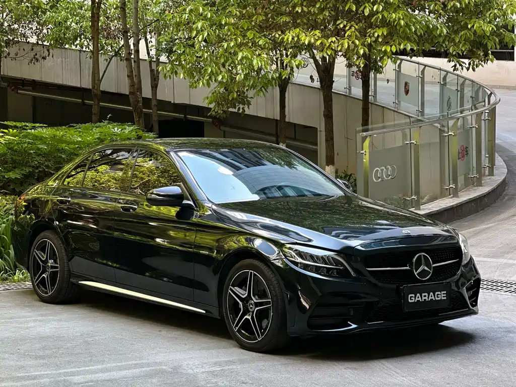 Mercedes-Benz C-Class — миниатюра 3