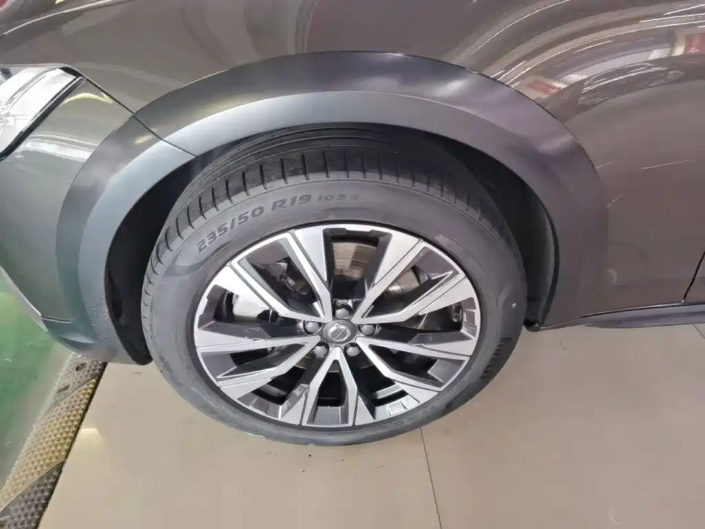 Volvo V90 — миниатюра 23